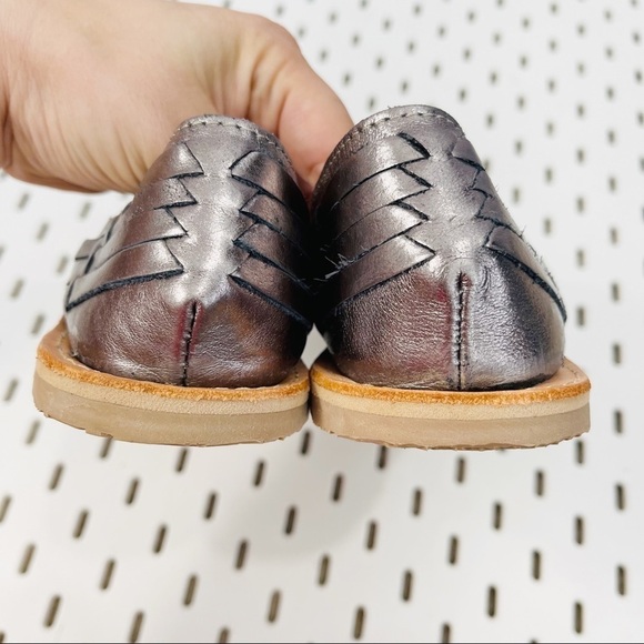 SBICCA Jared Metallic Blue Leather Huarache Peep Toe Flats - 8 - Picture 8 of 10